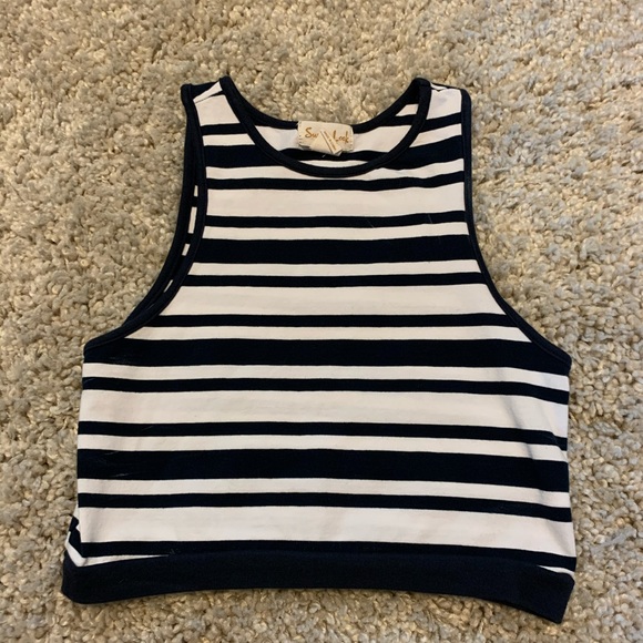 ✨Tank Top✨ - Picture 1 of 2